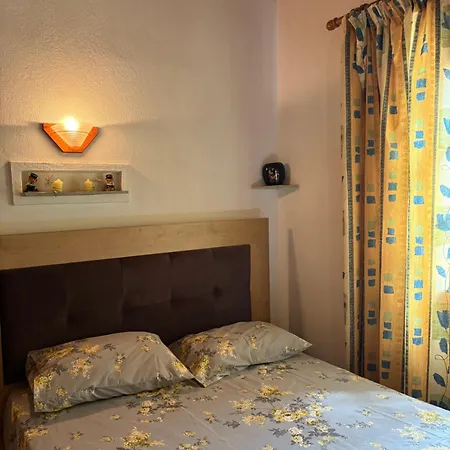 Vakantiehuis Amfithea Moni Evaggelistrias