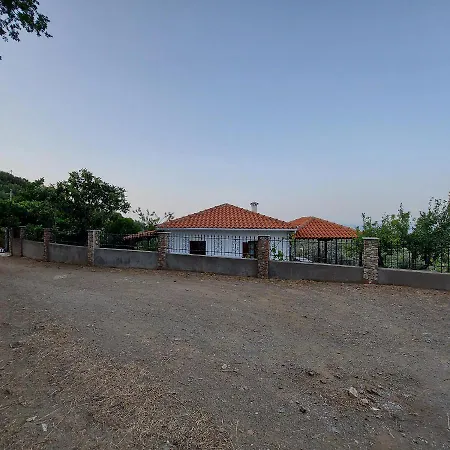 Amfithea Nyaraló Moni Evaggelistrias