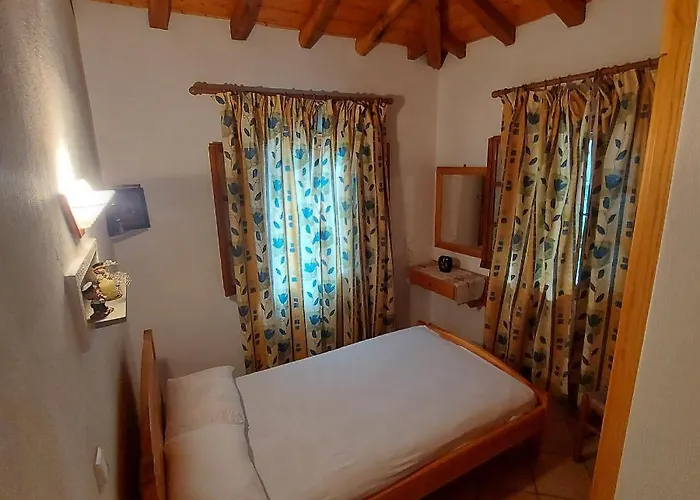 Amfithea Moni Evaggelistrias